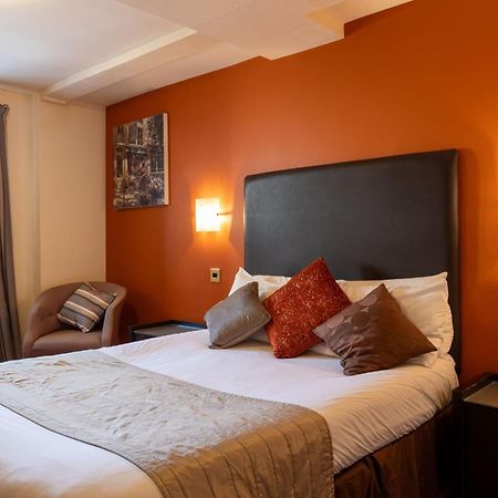 The Warehouse Hotel Йоувил Екстериор снимка