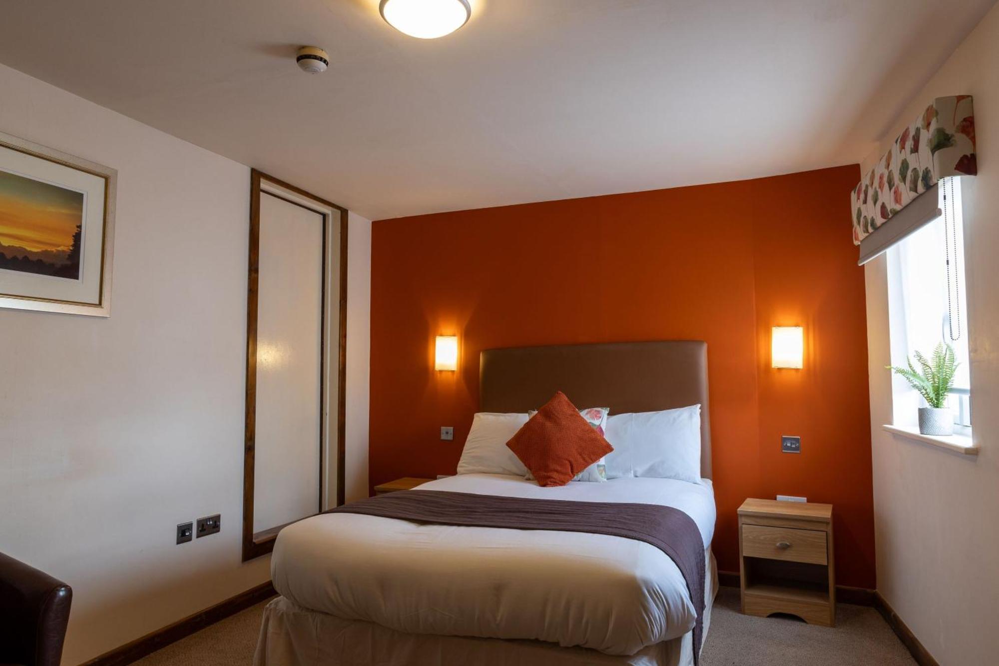 The Warehouse Hotel Йоувил Стая снимка