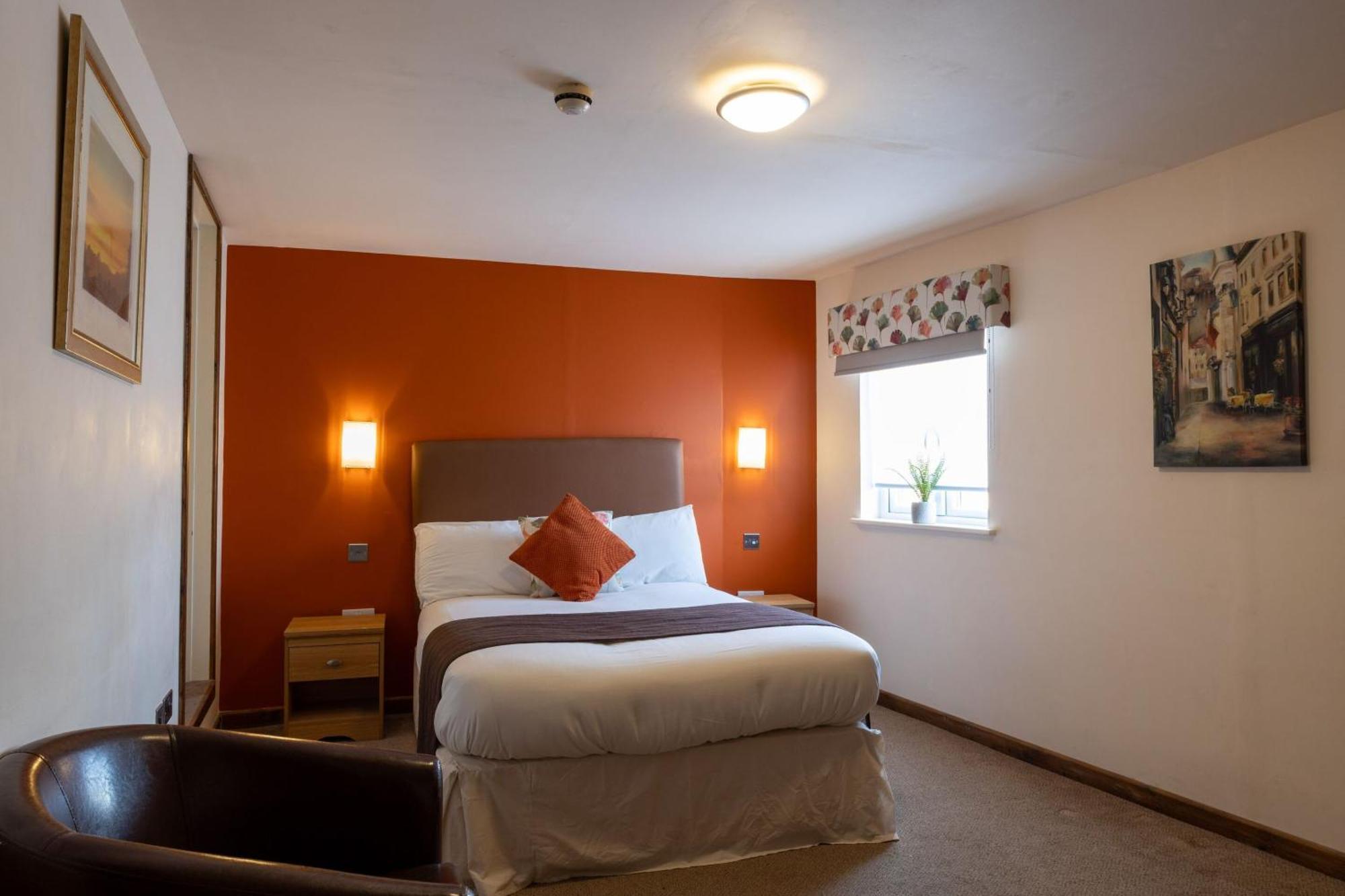The Warehouse Hotel Йоувил Екстериор снимка
