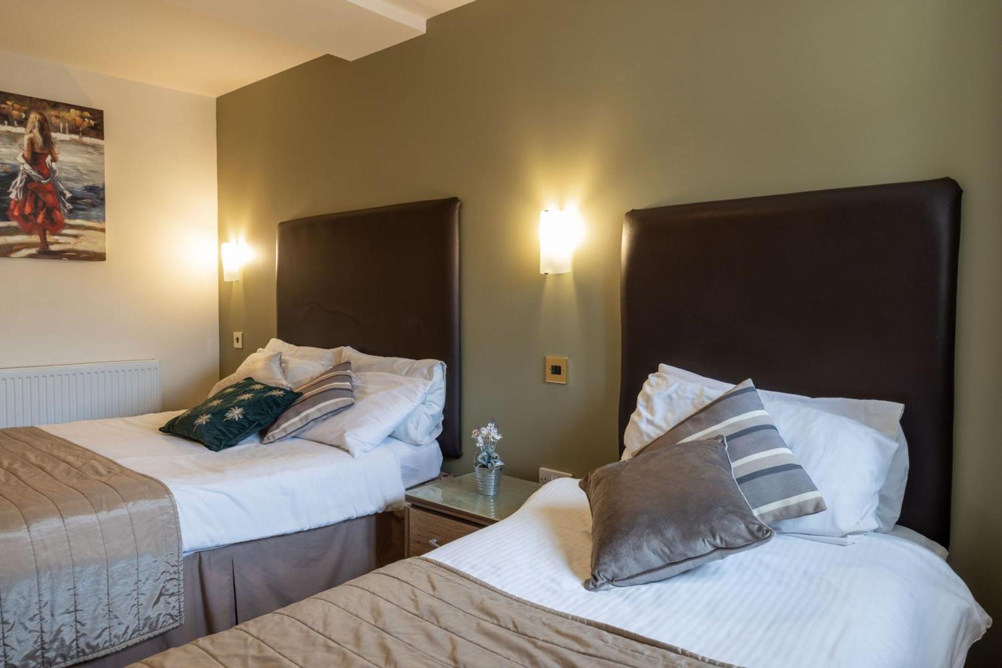 The Warehouse Hotel Йоувил Екстериор снимка